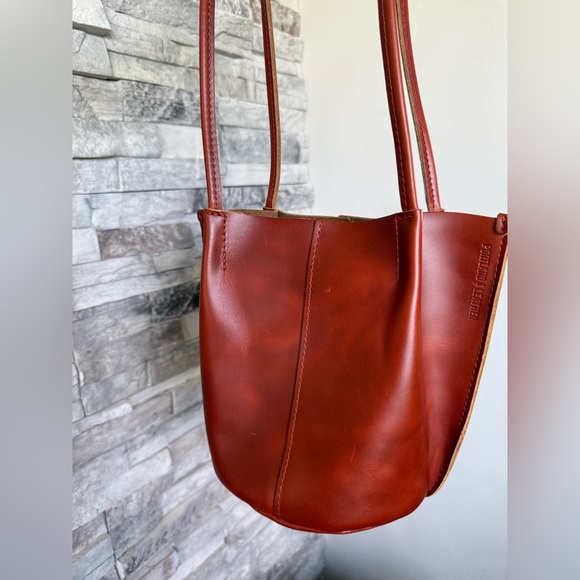 Portland Leather Goods Devan Bucket (small) - Picture 3 of 7